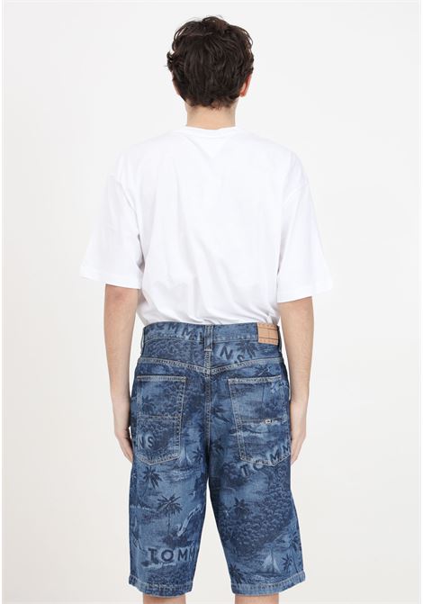 Medium men's denim shorts with allover print TOMMY JEANS | DM0DM187871A51A5